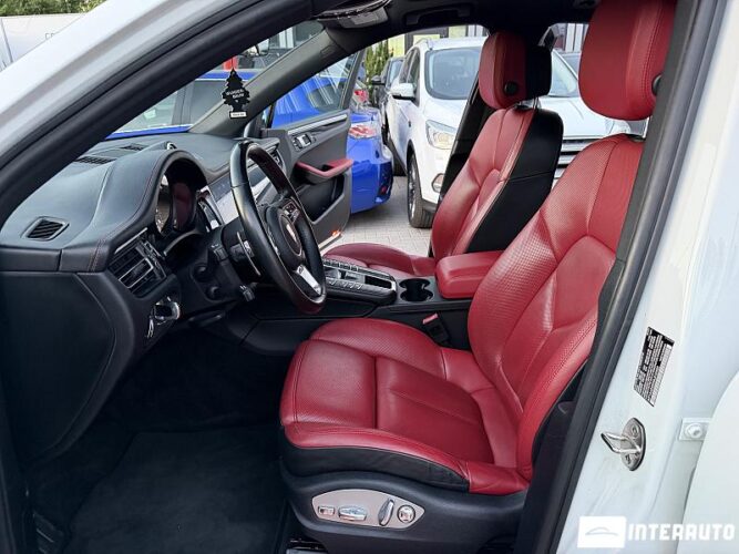 porsche Macan 2021