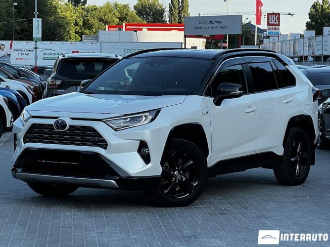 Toyota Rav-4 2019 doar la InterAuto