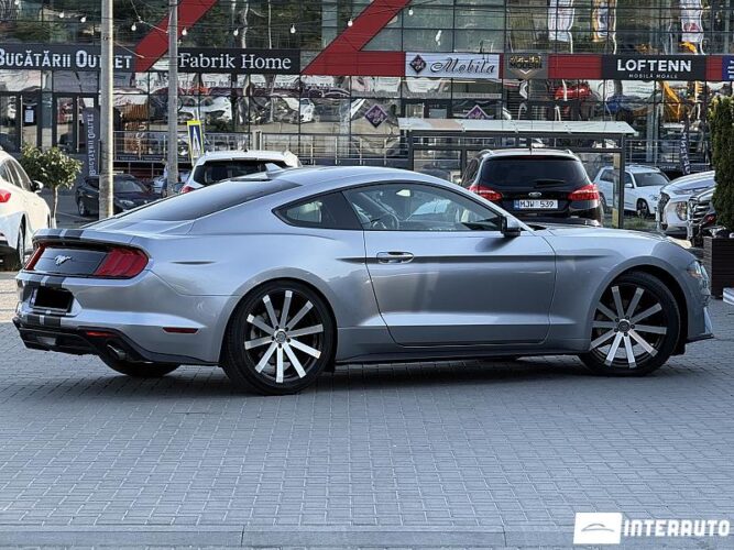 ford Mustang 2020