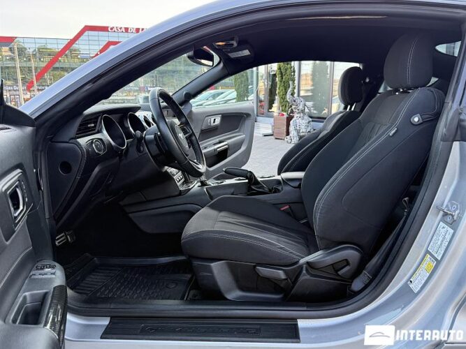 ford Mustang 2020