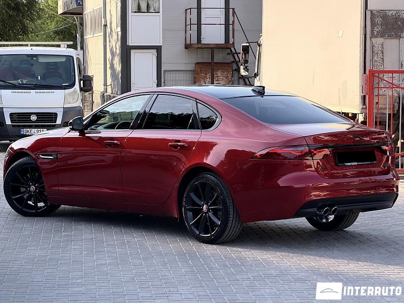 Jaguar XF