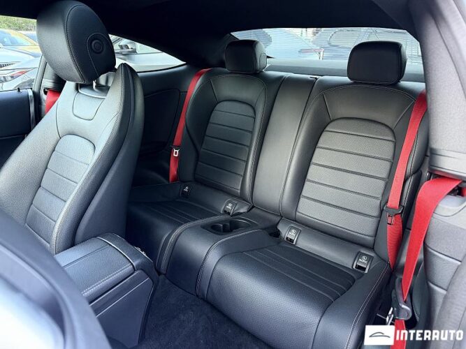 Mercedes C 300 41 mercedes C 300 2020