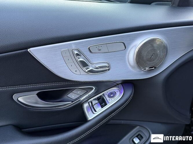 Mercedes C 300 39 mercedes C 300 2020