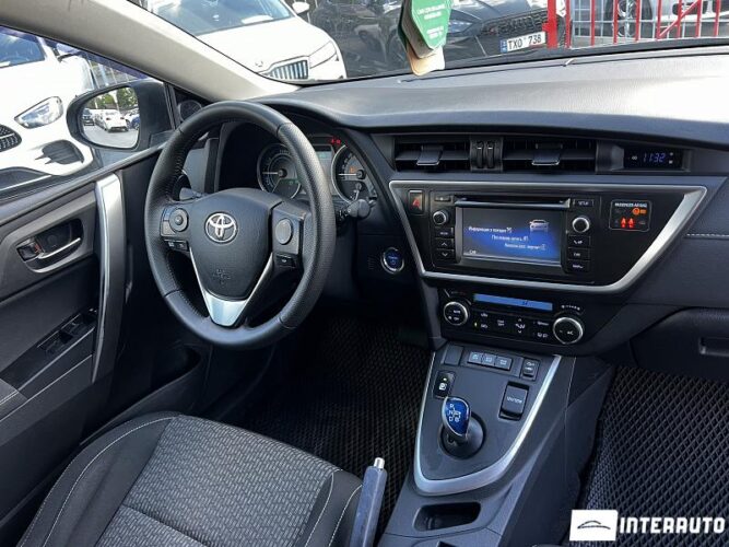 toyota Auris 2014