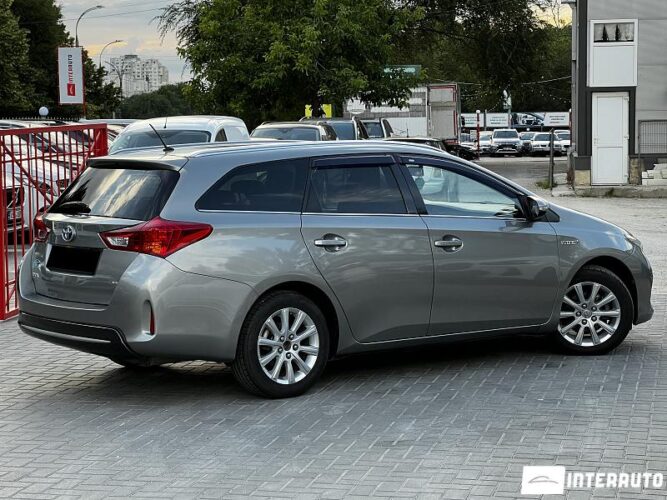 toyota Auris 2014