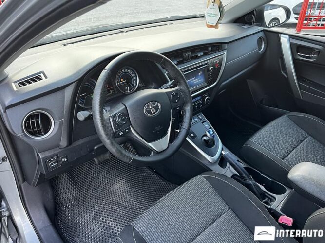 toyota Auris 2014