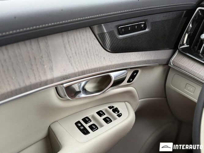 volvo XC 90 2025