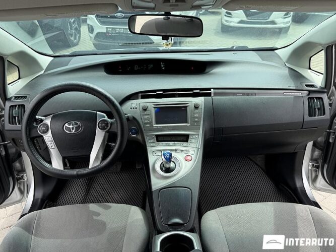 Toyota Prius 36 toyota Prius 2014