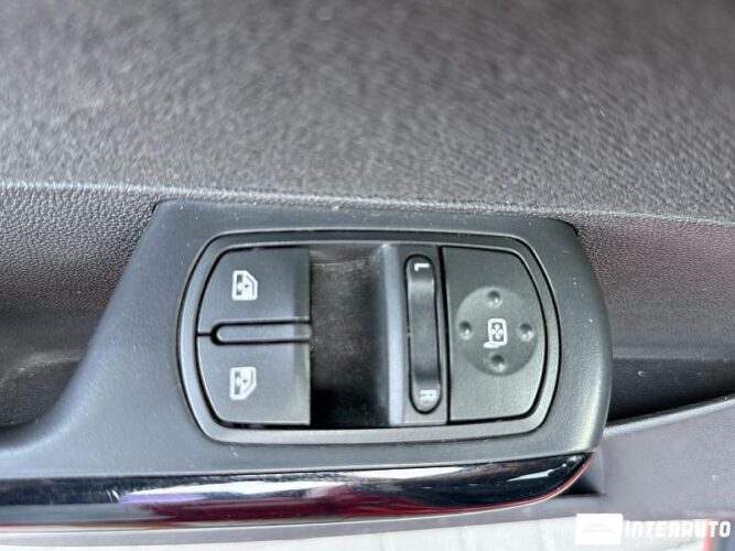 opel Corsa 2012