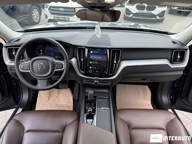 volvo XC 60 2021