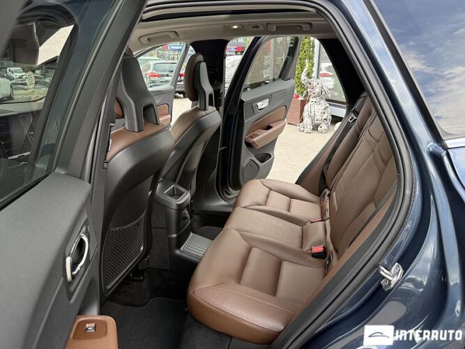 volvo XC 60 2021