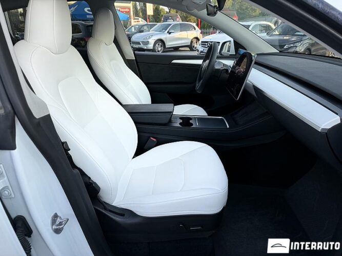 Tesla Model Y 42 tesla Model Y 2023
