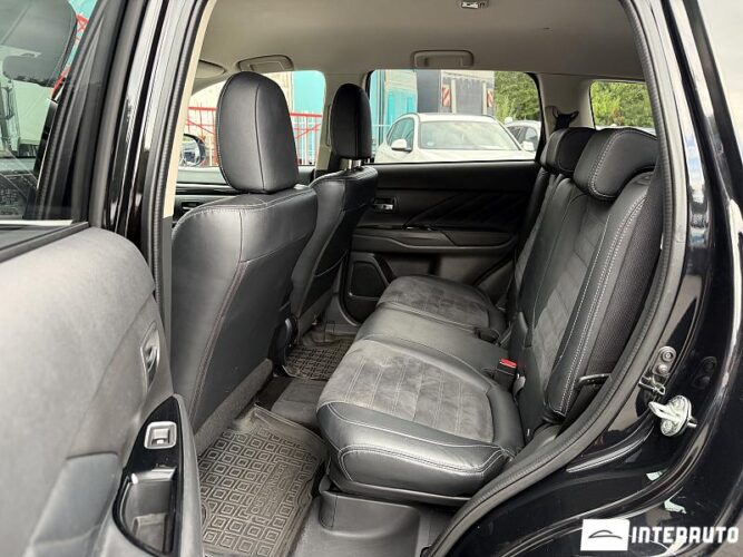 Mitsubishi Outlander 48 mitsubishi Outlander 2015