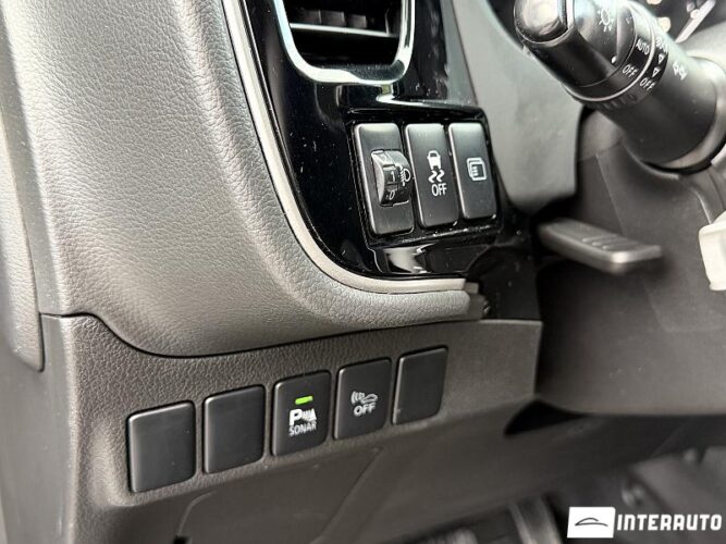 Mitsubishi Outlander 46 mitsubishi Outlander 2015