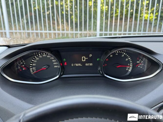 Peugeot 308 2016 doar la InterAuto