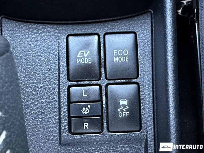 toyota Yaris 2020