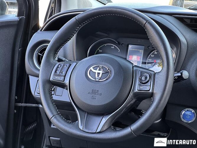 toyota Yaris 2020