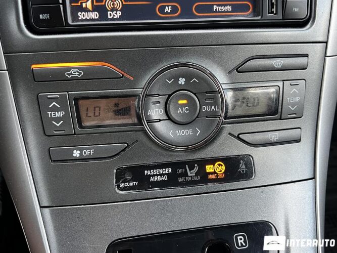 Toyota Auris 37 toyota Auris 2009