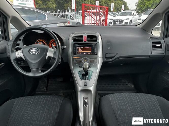 Toyota Auris 40 toyota Auris 2009