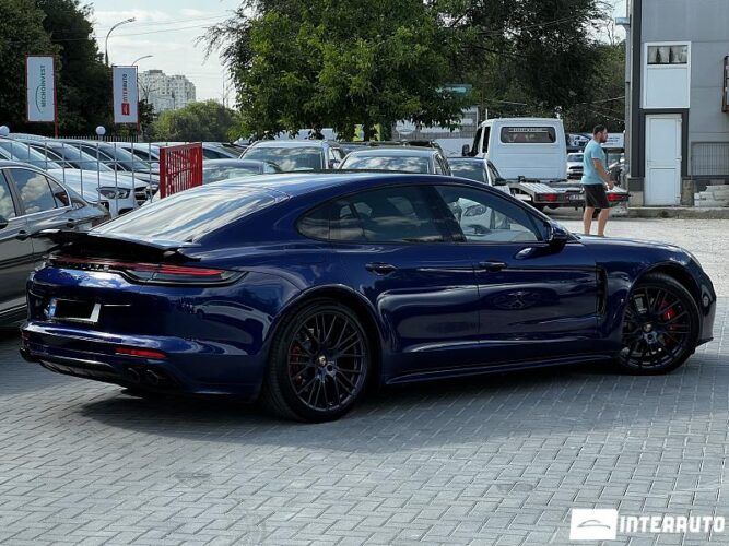 Porsche Panamera GTS 40 porsche Panamera GTS 2021