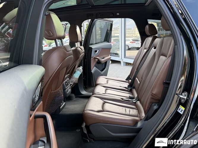 Audi Q7 46 audi Q7 2019