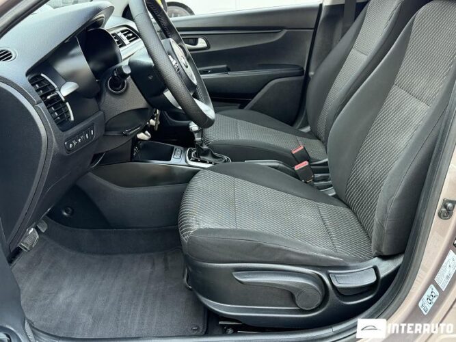 kia Rio X-Line 2018