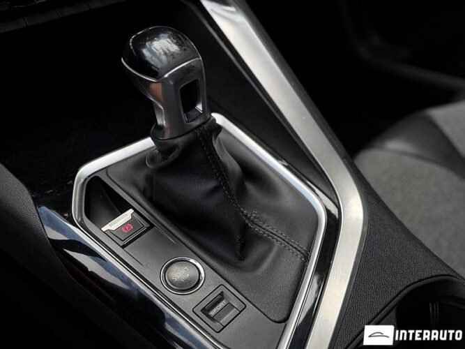 peugeot 3008 2018
