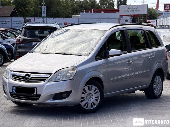 Opel Zafira 2008 doar la InterAuto
