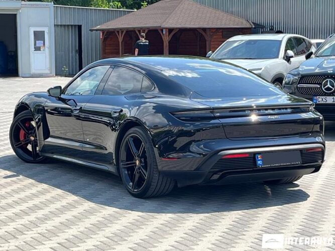 porsche Taycan Turbo 2020