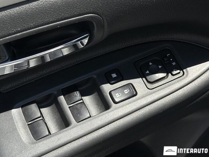 Mitsubishi Outlander 45 mitsubishi Outlander 2014