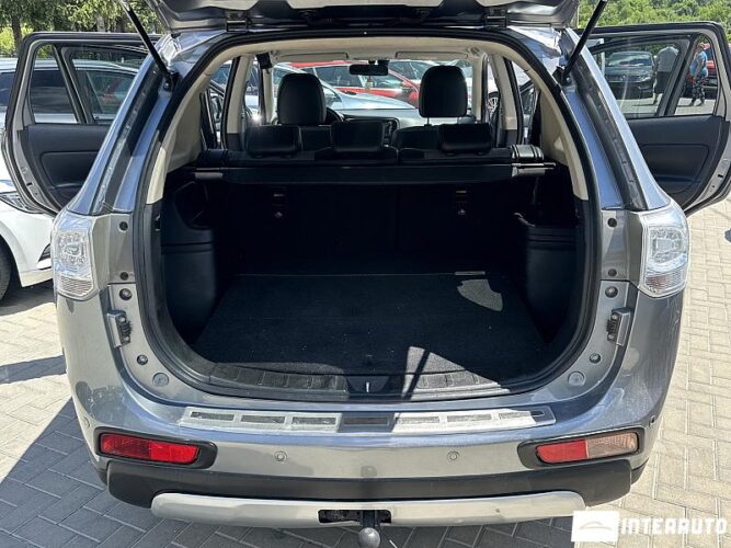 Mitsubishi Outlander 49 mitsubishi Outlander 2014