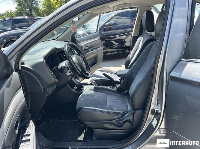 Mitsubishi Outlander 35 mitsubishi Outlander 2014
