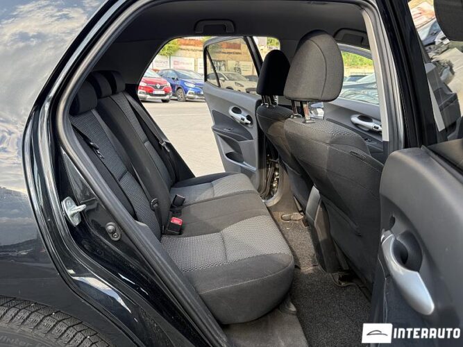 Toyota Auris 39 toyota Auris 2010