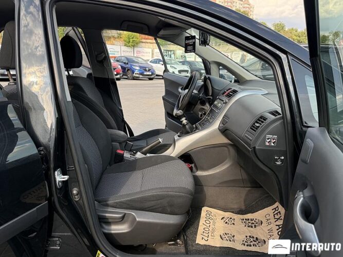 Toyota Auris 40 toyota Auris 2010