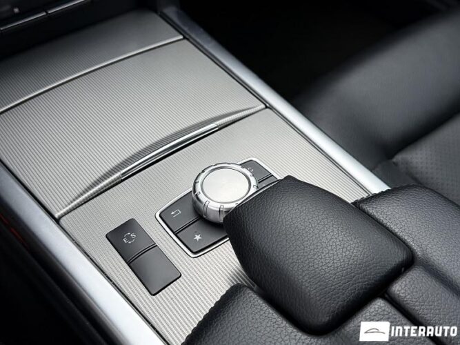 Mercedes E 300h 42 mercedes E 300h 2014