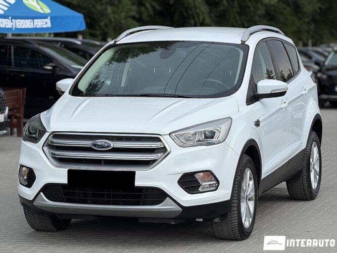 Ford Kuga 2017 doar la InterAuto