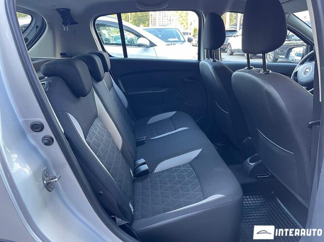 Dacia Sandero Stepway 43 dacia Sandero Stepway 2014