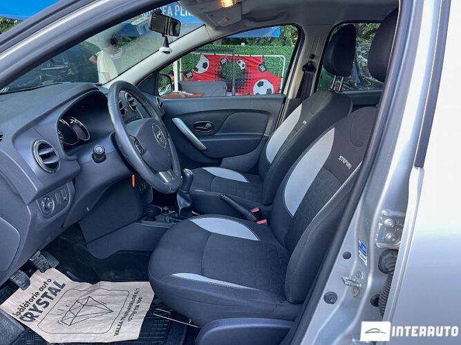 Dacia Sandero Stepway 33 dacia Sandero Stepway 2014