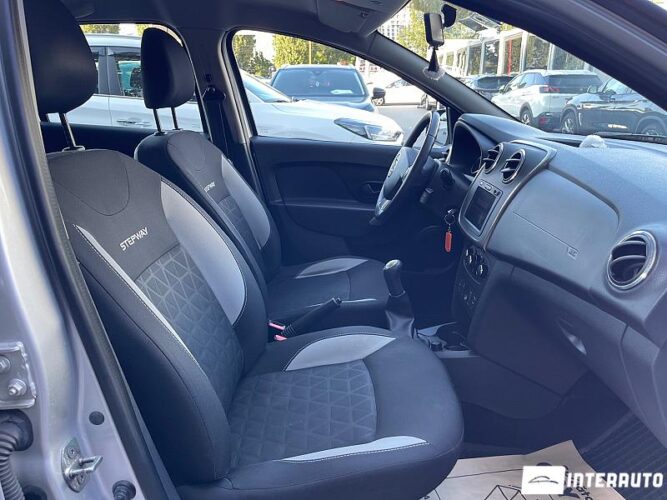 Dacia Sandero Stepway 44 dacia Sandero Stepway 2014