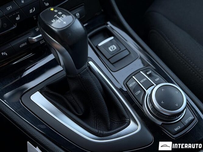 bmw 225XE 2019