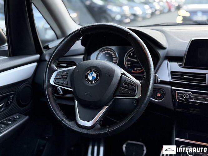bmw 225XE 2019