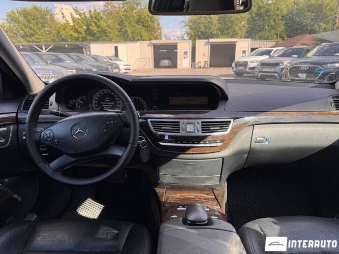 Mercedes S 350 37 mercedes S 350 2010