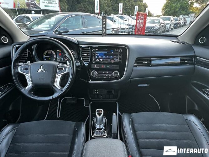 mitsubishi Outlander 2015