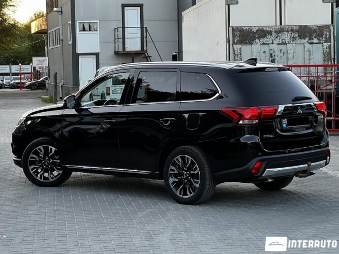mitsubishi Outlander 2015