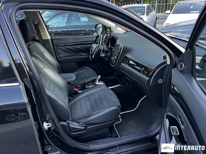 mitsubishi Outlander 2015