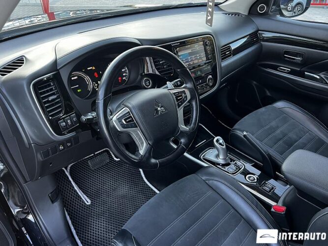 mitsubishi Outlander 2015