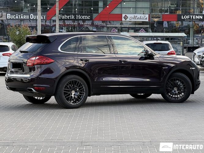 Porsche Cayenne S Hybrid 38 porsche Cayenne S Hybrid 2012