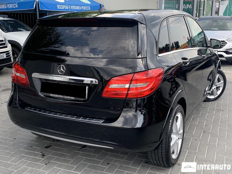 Mercedes B 200