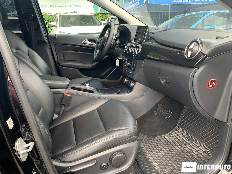 Mercedes B 200