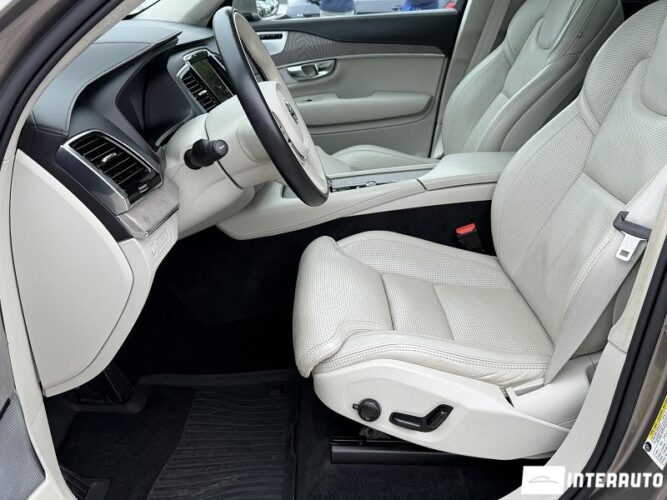Volvo XC 90 43 volvo XC 90 2020